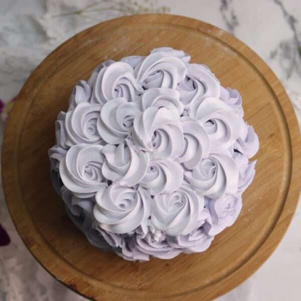 Lavender purple rosette cake top angle