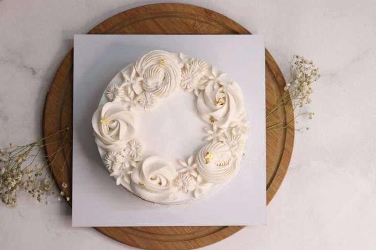 white floral cake